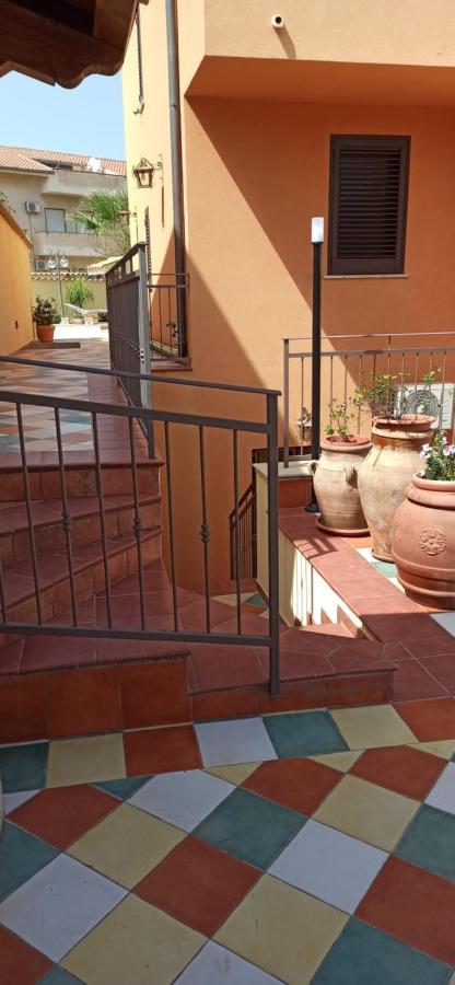 Casa Montalbano Apartment Porto Empedocle Luaran gambar